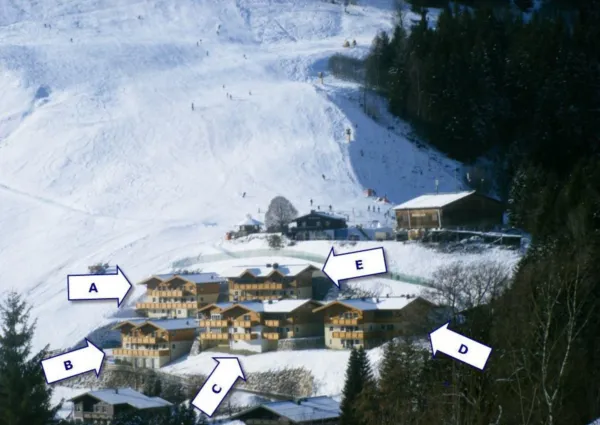 Cover 0024 SB Alpen Resort Saalbach overzicht winter 2