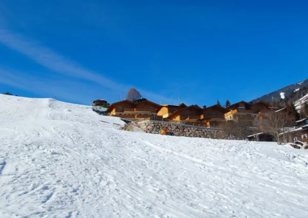 Cover 0029 SB Alpen Resort Saalbach aanzicht winter B2