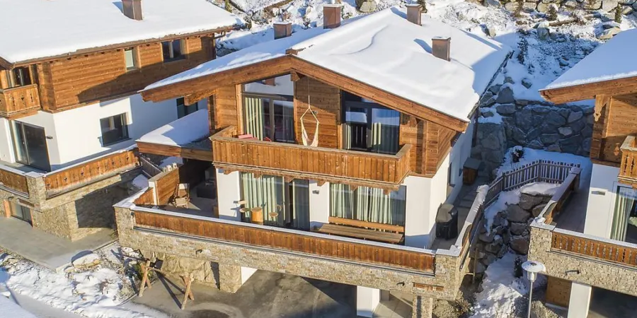 0028 NK Schwarze Wand 502 aanzicht