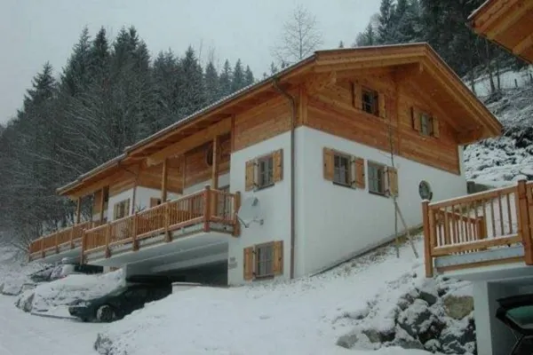 Cover 0030 WLD chalet Berghutte winter 5